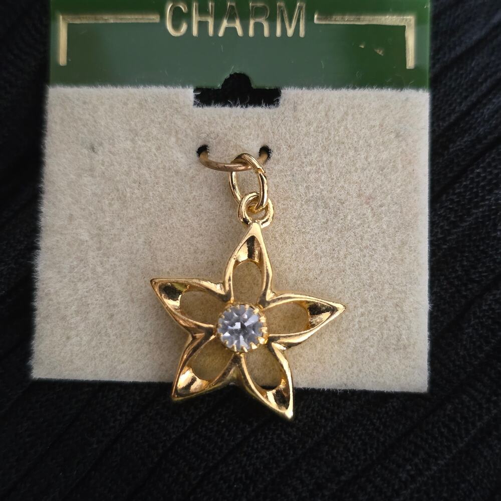 Vintage  Flower Charm Rhinestone Gold Tone Floral Pendant